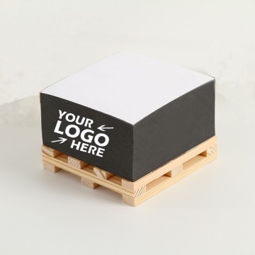 4in x 4in Non-Adhesive Note Cubes with Wooden Pallet